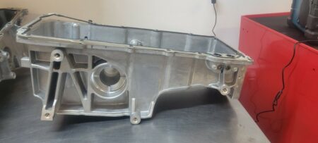 Factory Take Off GM LS Oil Pan 5.3 & 6.0 TRAILBLAZER ENVOY 03-09 12597918 12613437